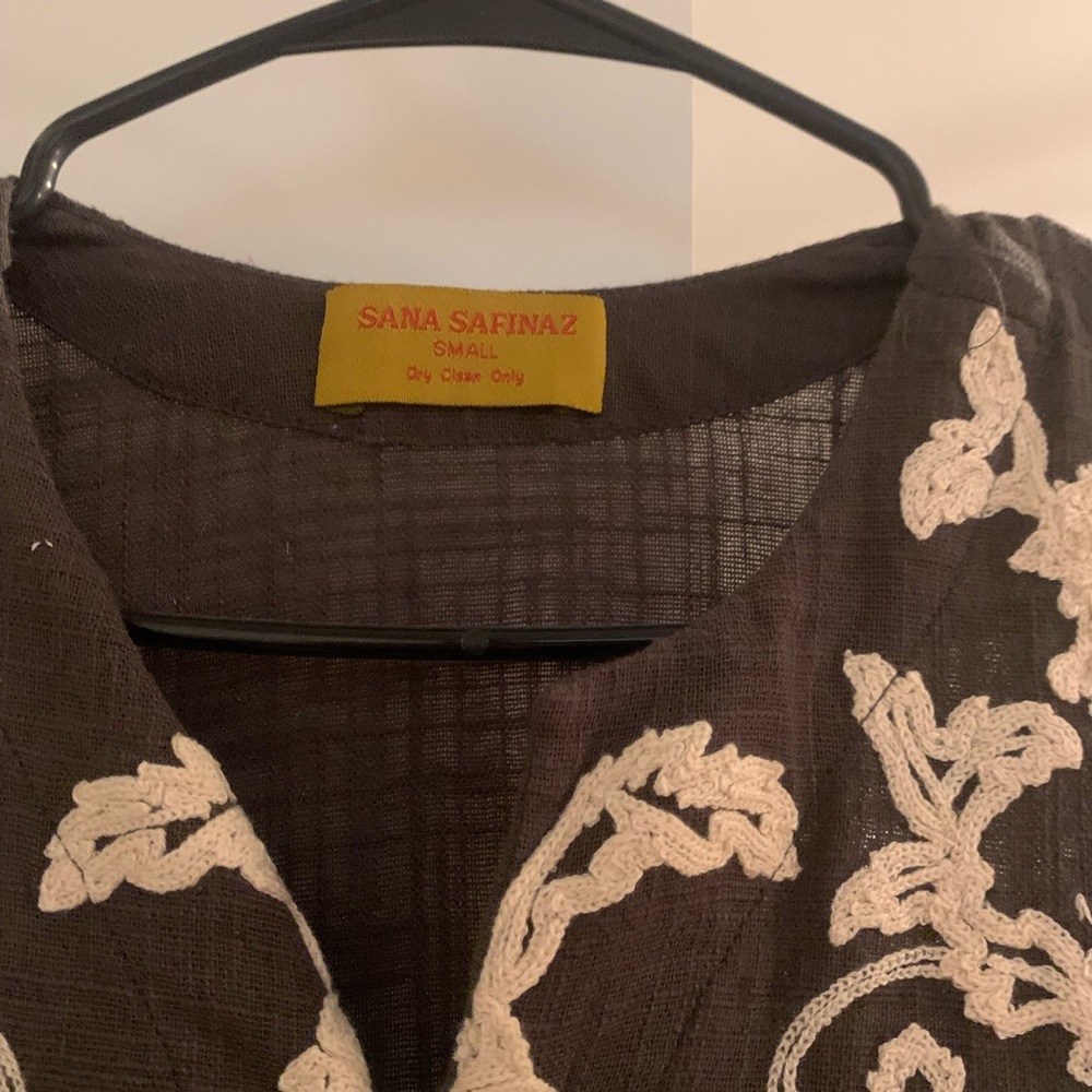 sana safinaz kurta - Picture 2 of 3